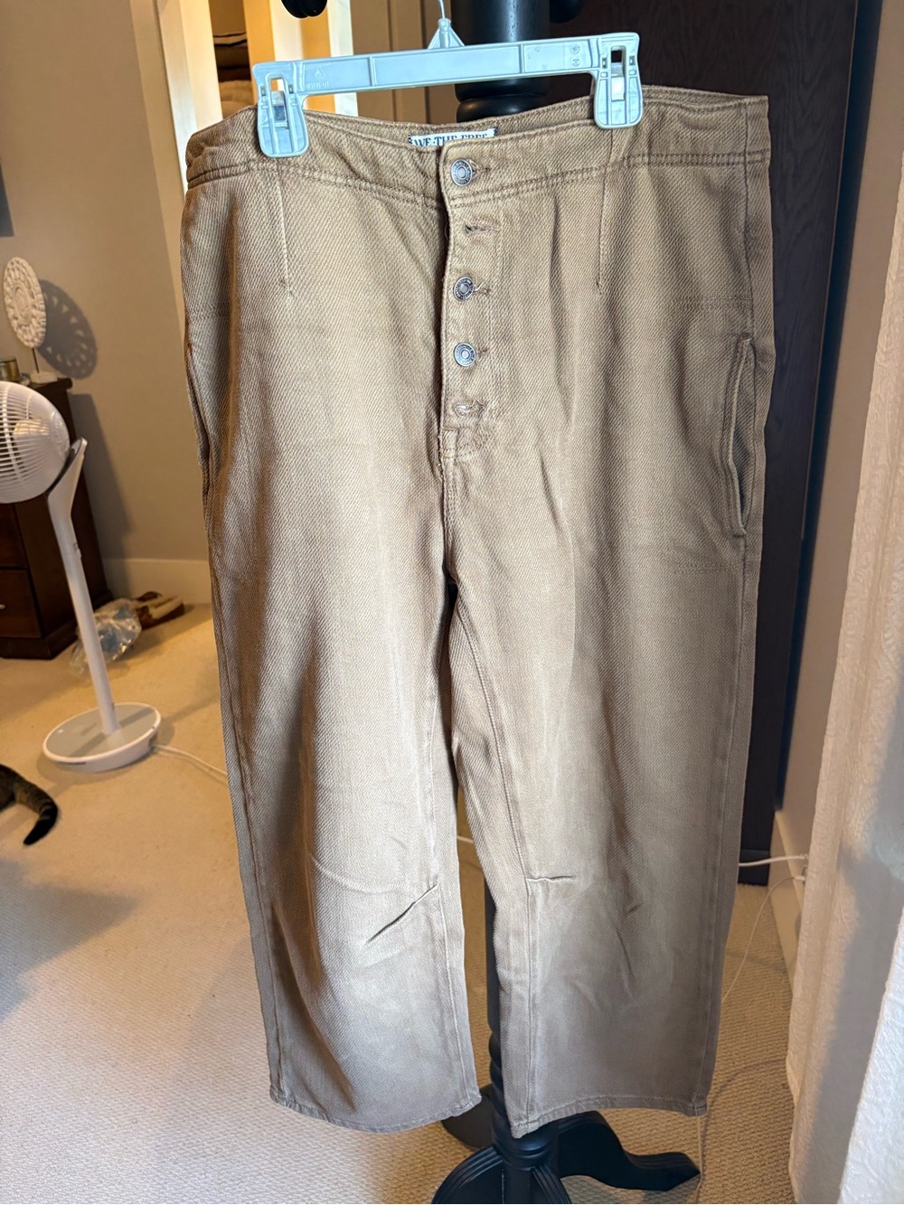 We The Free women’s barrel brown Button-Fly jeans